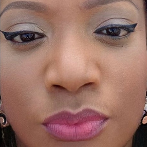 LUXURY SHARE SHOW!! Bring your best luxury item along with your best $$$ - Picture 4 of 9